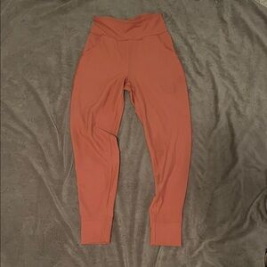 Old Navy Active High-Rise Jogger in Rust youth size L (10/12)
